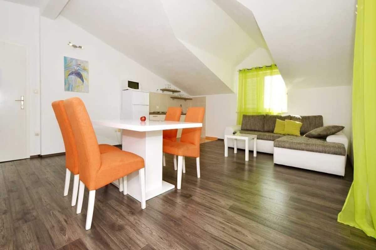 Apartemen (A4) | Interior