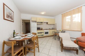 Apartment (A1) | Private kitchen - Apartment Katarina (Zadar)
