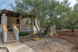 Exterior - House Grosso (Pasman)