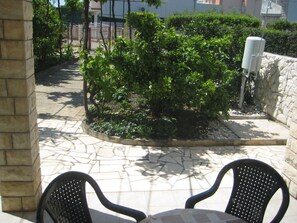 Garden - Apartments Biserka (Rogoznica)