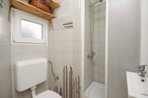 Apartment (A1) | Bathroom - Apartments Marija Ivan (Vrbnik)