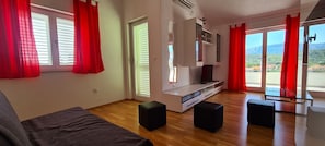 Căn hộ (A1) | Phòng khách