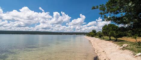 ใกล้ชายหาด