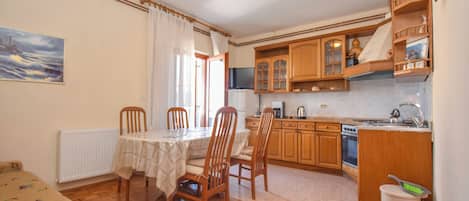 Apartment (A3) | Private kitchen