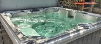Apartment Ivana With Jacuzzi