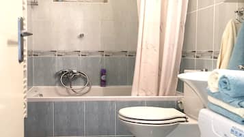 Apartment (A1) | Badezimmer | Badewanne