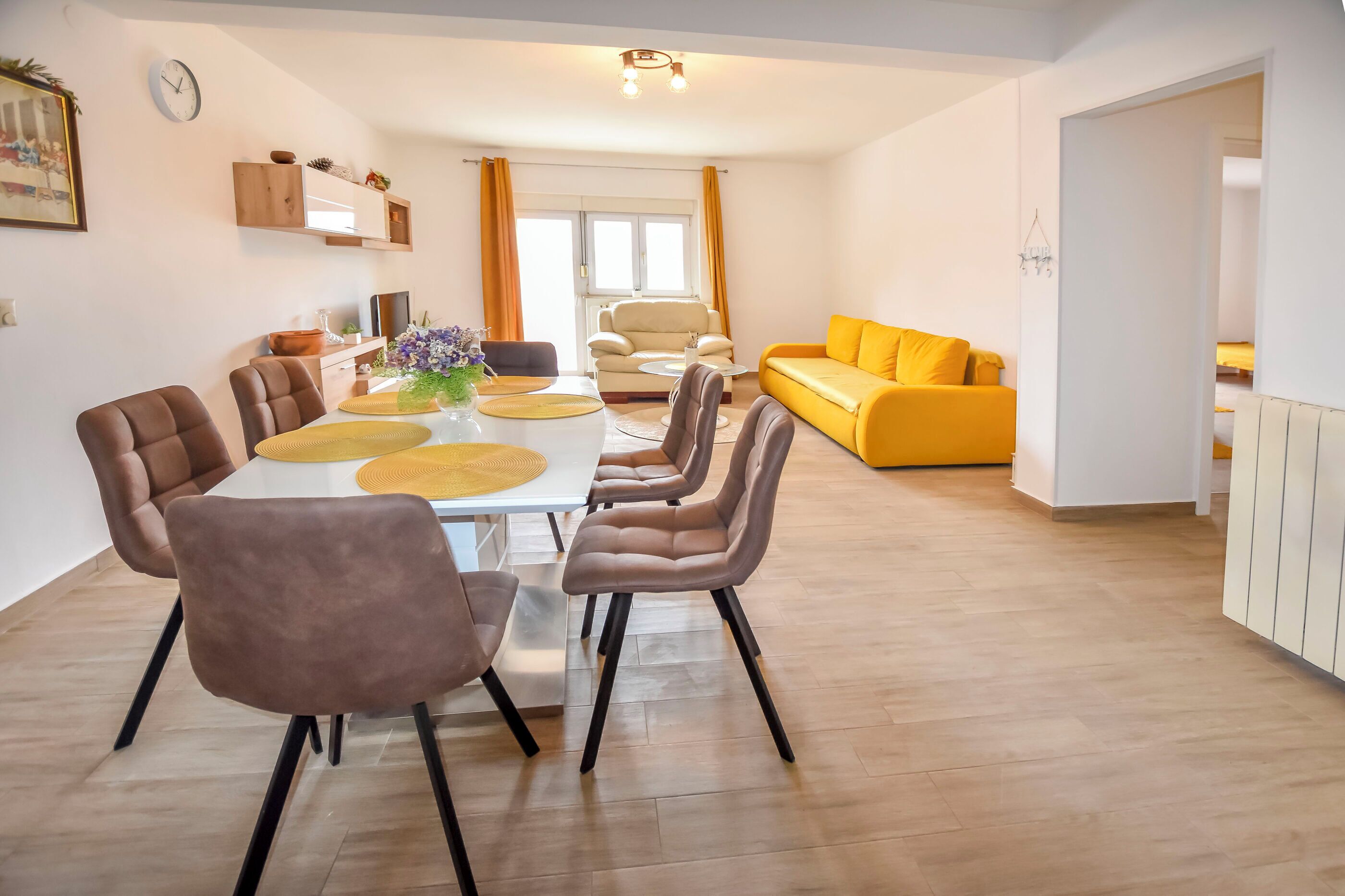 Apartment (A1) | Dining