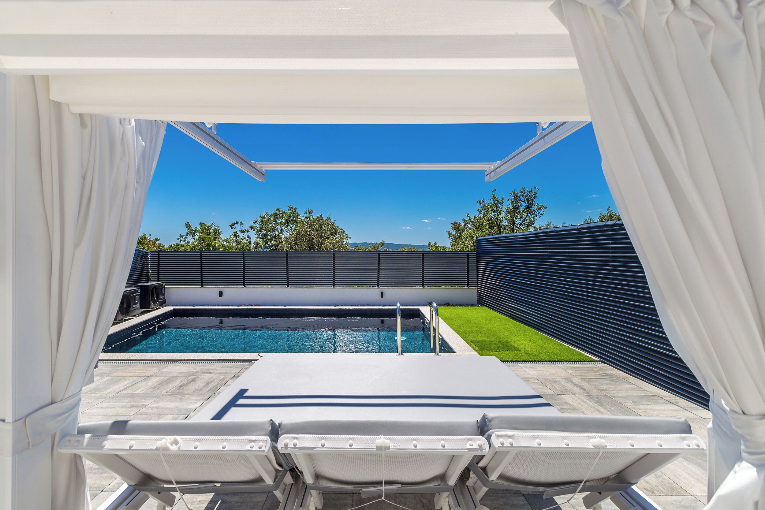 Leilighet (A2) | Utendørsbasseng | Utendørsbasseng og et oppvarmet basseng