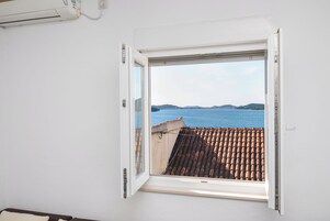 Vista al agua