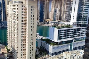 Exterior - Holiday Home near beach & metro (Dubai)
