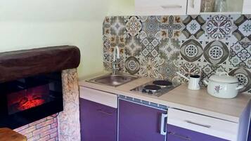 House | Private kitchen | Fridge, stovetop, espresso maker, electric kettle