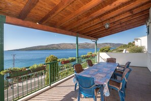 Apartment (A1) | Water view - Apartment Marijana (Seget)