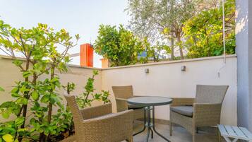 Appartement (A1) | Restauration en plein air