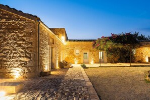 Exterior - Luxury villa with pool near Scicli (Scicli)