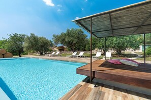Pool - Luxury villa with pool near Scicli (Scicli)