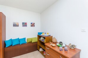 House - House Filip (Sucuraj)