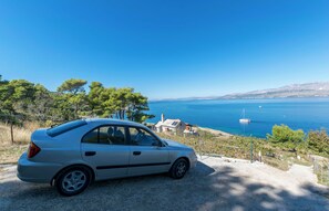 Free self parking - House Svjetlana (Postira)