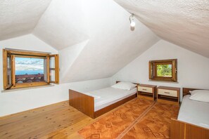 House | Free WiFi - House Svjetlana (Postira)