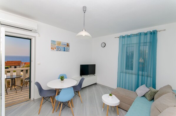 Apartment (A1) | Living room - Apartments Marina (Postira)