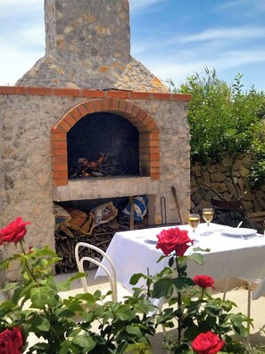 BBQ/picnic Area - Apartment Diana (Povljana)