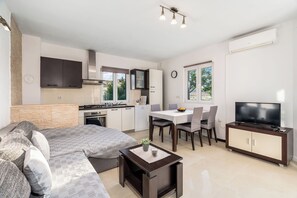 Apartment (A1) | Living room - Apartment Diana (Povljana)