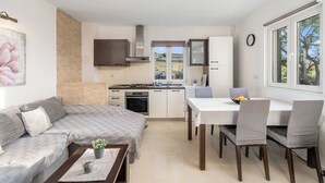 Apartment (A1) | Living room - Apartment Diana (Povljana)