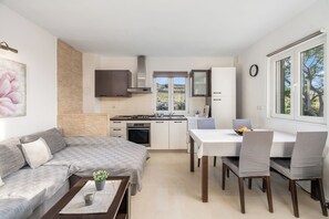 Apartment (A1) | Living room - Apartment Diana (Povljana)