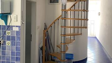 Apartment (A2) | Staircase