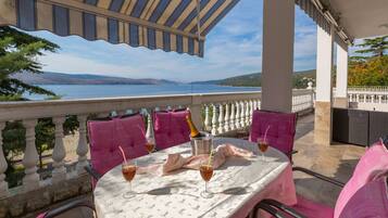 Apartment (A2) | Balcony