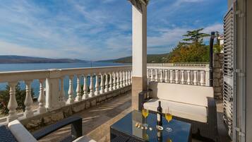 Apartment (A2) | Balcony