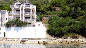 Unclassified image, 4 of 74, button - Rooms Falcon (Gradac)