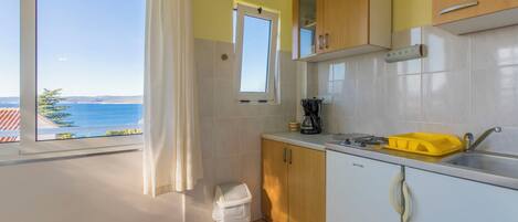 Studio (A1) | Bếp riêng | Tủ lạnh