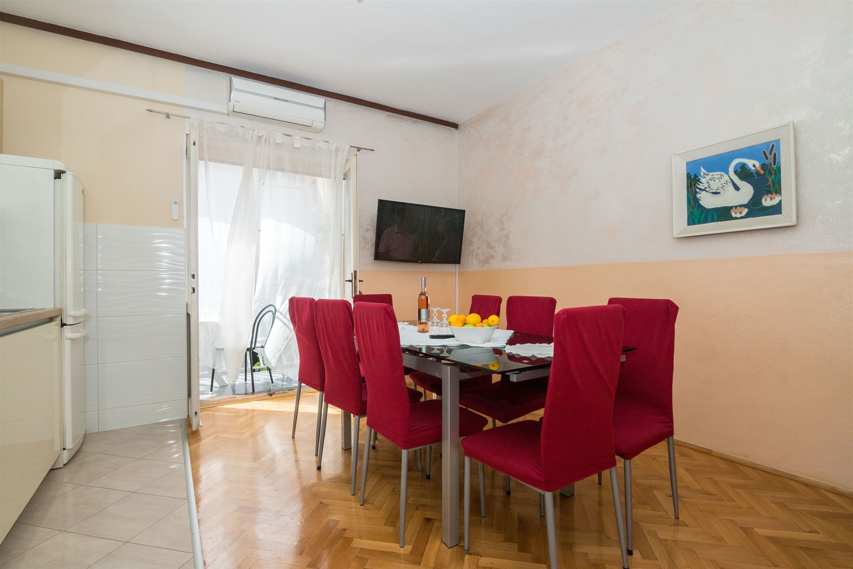 Apartment (A1) | Dining