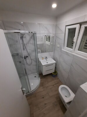 Apartment (A1) | Bathroom - Apartments Zeljko (Makarska)