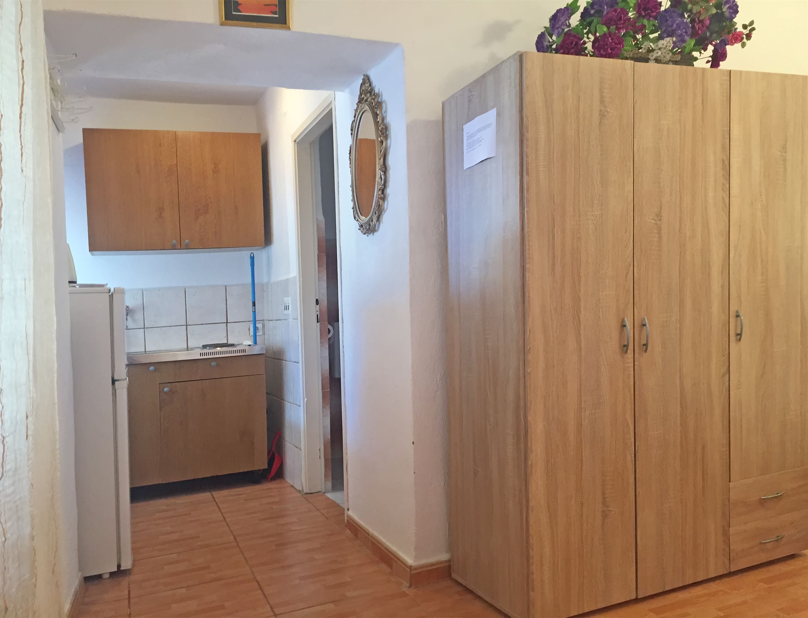 Monolocale (A6) | Cucina privata | Frigorifero, microonde, forno, piano cottura