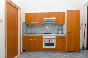 Apartment (A1) | Private kitchen - Apartments Ivanka (Vis)