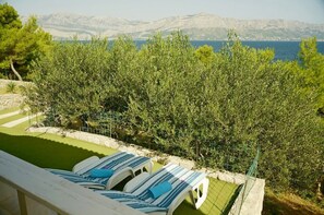 Room - House Nevena (Postira)