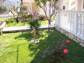 Courtyard - Apartments Barac (Marina)
