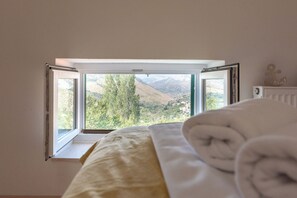 In-room safe, iron/ironing board, free WiFi - House Marinka (Split)