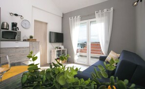 Apartment (A1) | Living room - Apartment Tatjana (Solta)