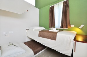 House | Free WiFi - House Sweet Dreams (Selca)