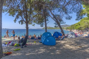 Beach nearby - Apartments Tribunj Mali Mago (Tribunj)