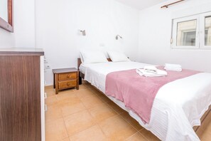 Apartemen (A2) | Setrika/meja setrika dan Wi-Fi gratis