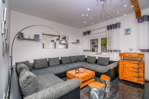Apartment (A1) | Living room - Apartment Cicko (Trogir)