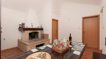 House | BBQ/picnic Area