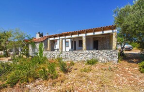 Exterior - House Mateo (Pasman)