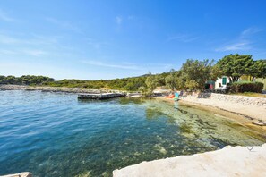 Beach nearby - House Mateo (Pasman)