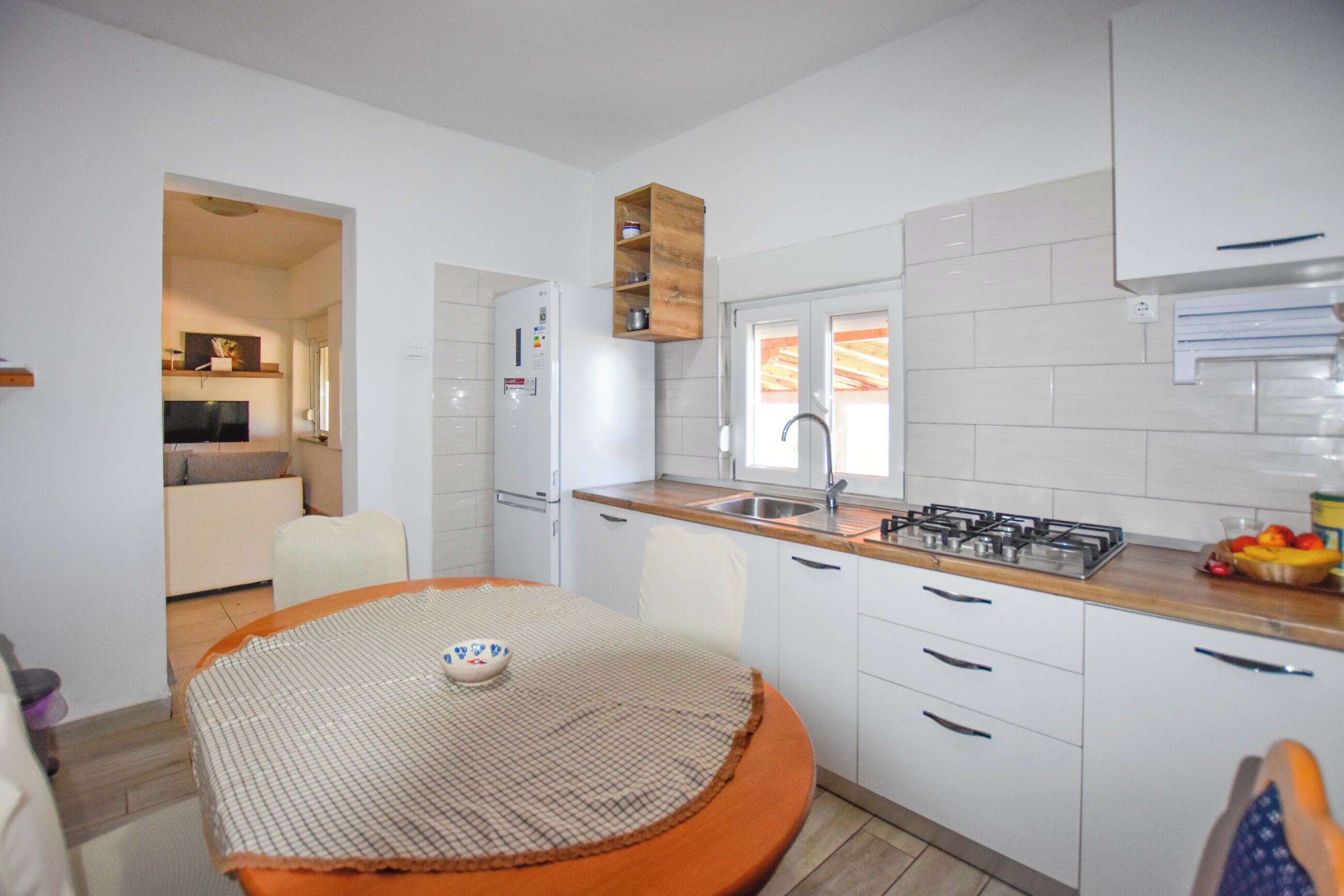 House | Private kitchen | Fridge, stovetop, cookware/dishes/utensils, freezer