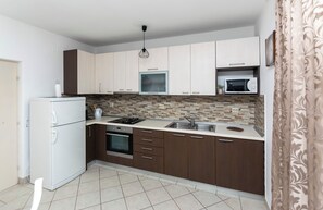 House | Private kitchen | Fridge, microwave, oven, stovetop - House Ivan (Blato)