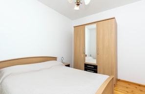 House | Iron/ironing board, free WiFi - House Ivan (Blato)